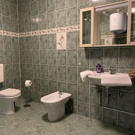 Noor Apartman